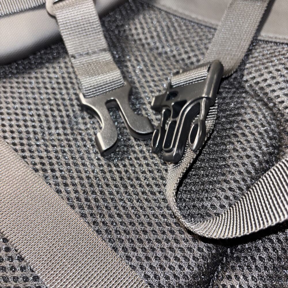 Mark Ryden Laptop Backpack for Men, Soft Shell Backpack- Black USB 20x14 - Picture 7 of 10